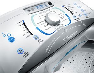 Lavadora de Roupas Electrolux 15 kg Blue Touch LBU15 Ultra Clean